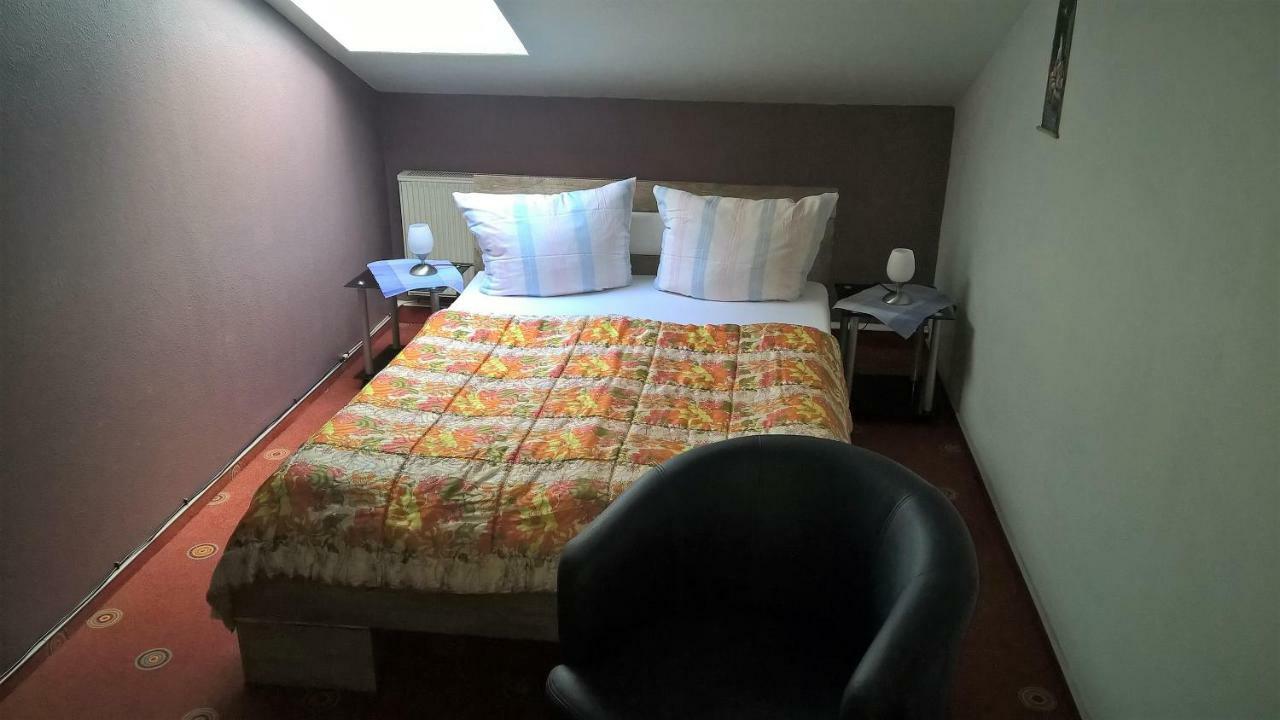 Pension-Roexe Stendal Exteriör bild